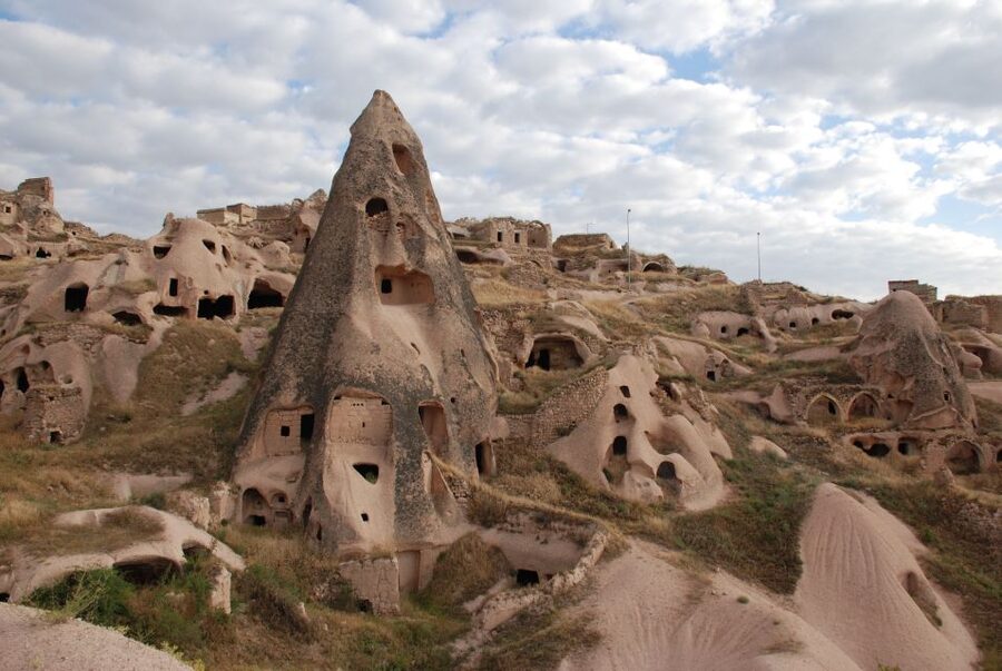 From Istanbul: 3-Day Cappadocia Tour with Balloon Ride - Göreme Open Air Museum and the lives of monks