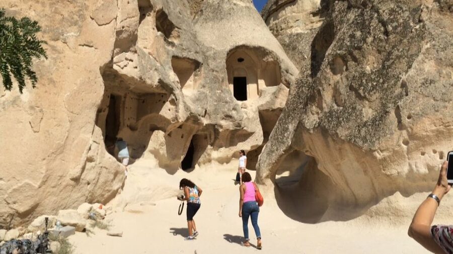 From Istanbul: 4-Day Istanbul, Cappadocia, Flight,Cave Hotel - Three nights in a Cappadocia cave hotel