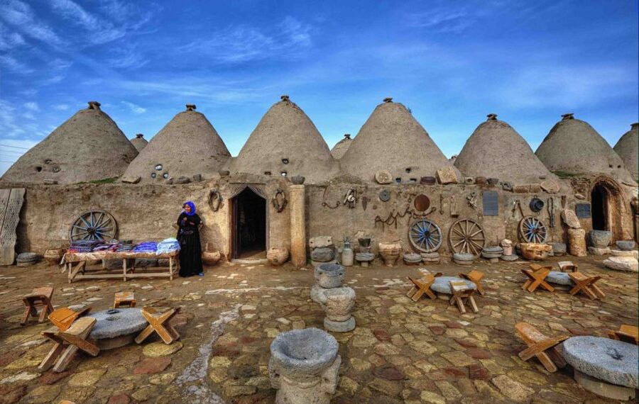 From Istanbul: Göbeklitepe and Harran Full-Day Tour - Şanlıurfa’s sacred center around Balıklı Lake