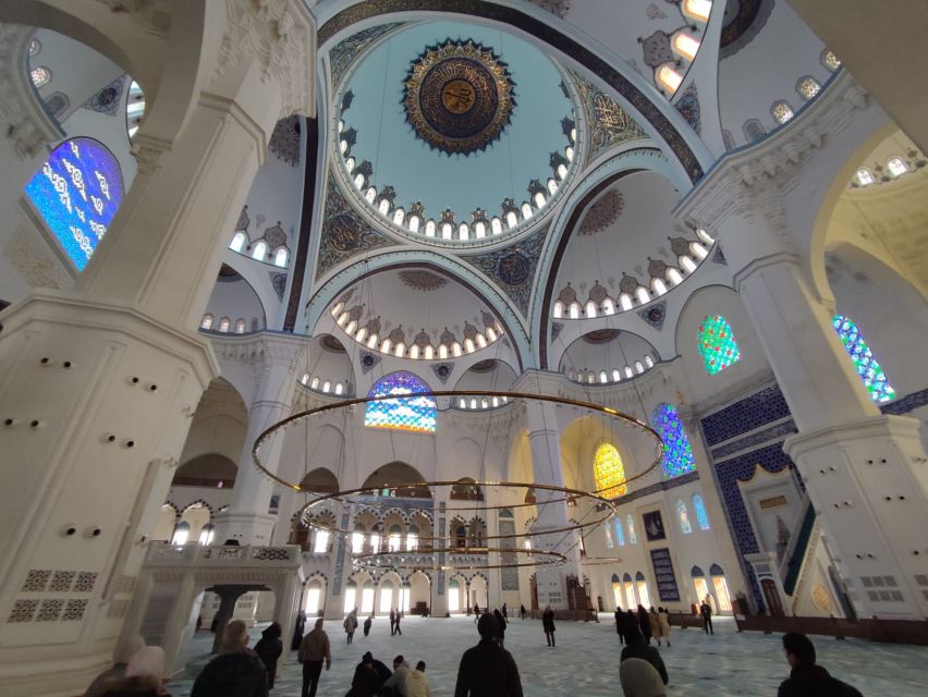 From Istanbul: Guided Europe and Asia Tour by Bus and Boat - Who will get the most from this route