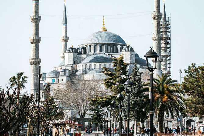 Full-Day Istanbul Old City Walking Tour - Grand Bazaar: shopping with a practical warning