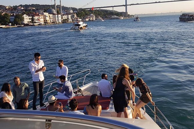 Full-Day Istanbul Tour with Bosphorus Sightseeing Cruise - Lunch and the cost of convenience
