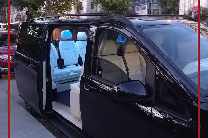 Full Day Luxury Vehicle Rental in Istanbul - Communication can shape the whole day