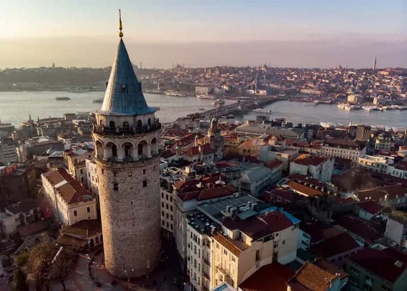 Galata Tower: Skip-the-Line Ticket with Audio or Guided Tour - The climb and the top of the tower