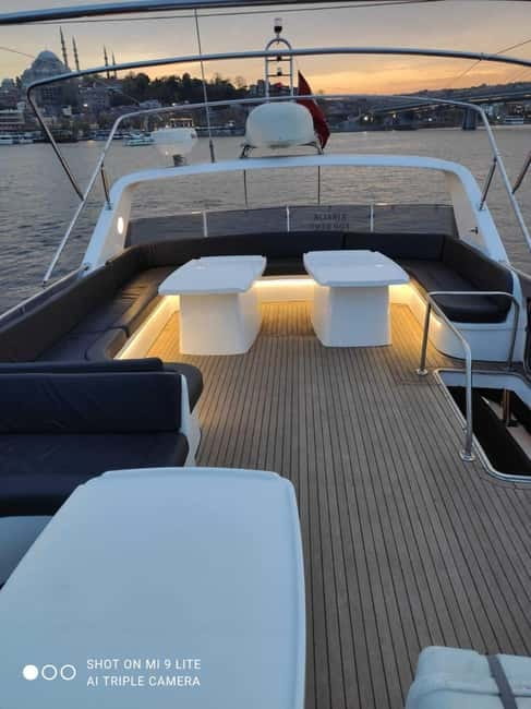 Golden Horn and Bosphorus Sunset Tour Stop at Anatolian Side - Timing the sunset and choosing your place aboard