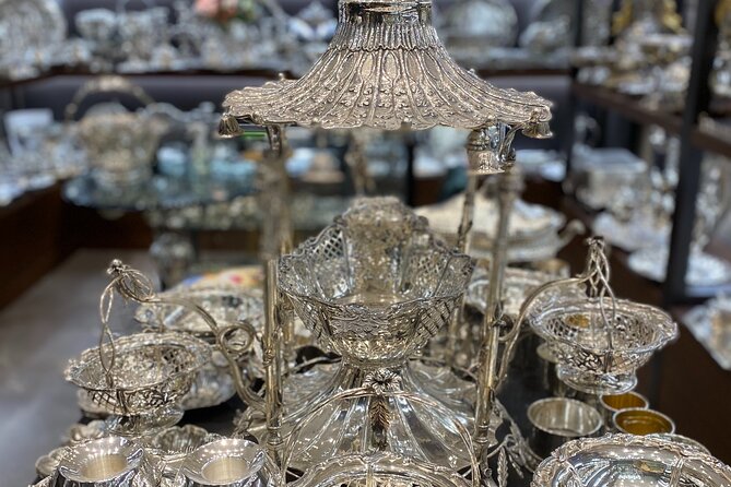 Grand Bazaar Through the Alleys - Why the Grand Bazaar is better with a guide