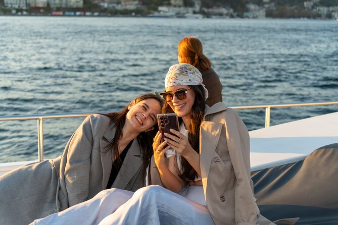 Guided Bosphorus Afternoon Cruise on Luxury Yacht - Rumelihisarı and the narrowest-feeling part of the route