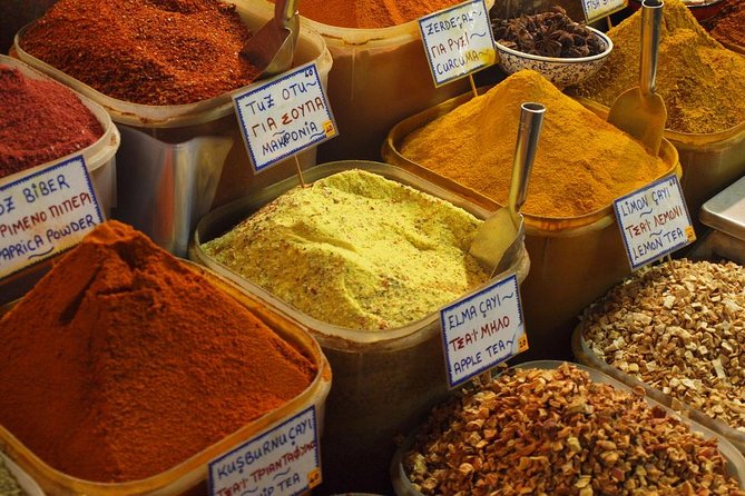Guided Hagia Sofia, Blue mosque, Basilica Cistern skip lines tour - Shopping advice at the Grand Bazaar