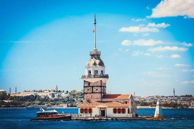Guided Private Sightseeing Tour of Istanbul - The Blue Mosque and the etiquette of an active place of worship