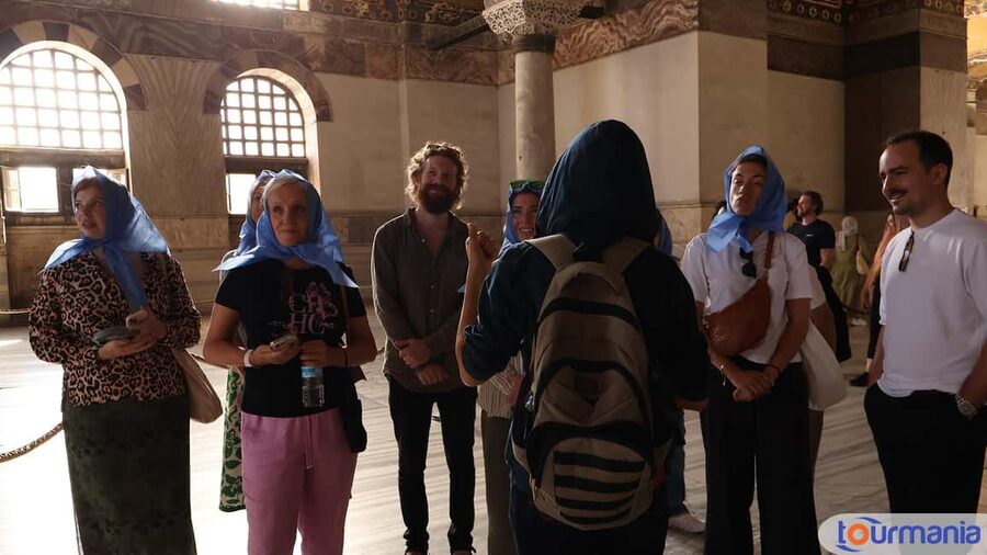 Hagia Sophia & Basilica Cistern Guided Tour Incl. Tickets - Starting underground at the Basilica Cistern