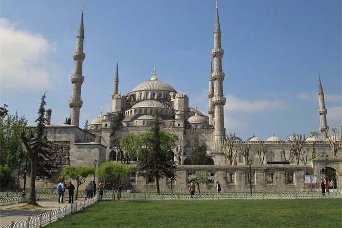 Hagia Sophia, Bosphorus cruise, Blue Mosque, Guided - Small Group - Eyüp Sultan Mosque and Fatih: a more local religious stop