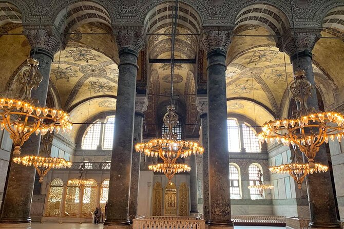Hagia Sophia Group Tour ( Licensed Guide) - Why a guide helps inside Hagia Sophia