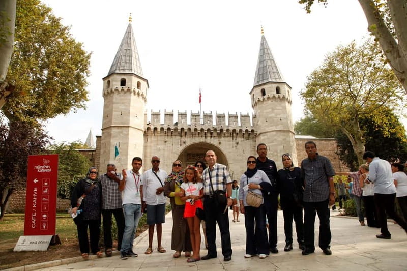 Hagia Sophia, Topkapı Palace, Blue Mosque Guided Small Group - A packed day in Istanbul’s imperial center