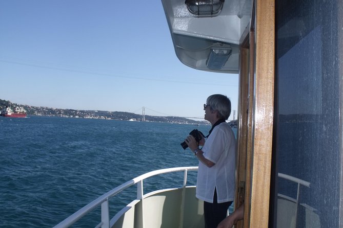 Half-Day Bosphorus Cruise to Black Sea from Istanbul with Lunch - The swimming stop is a real attraction