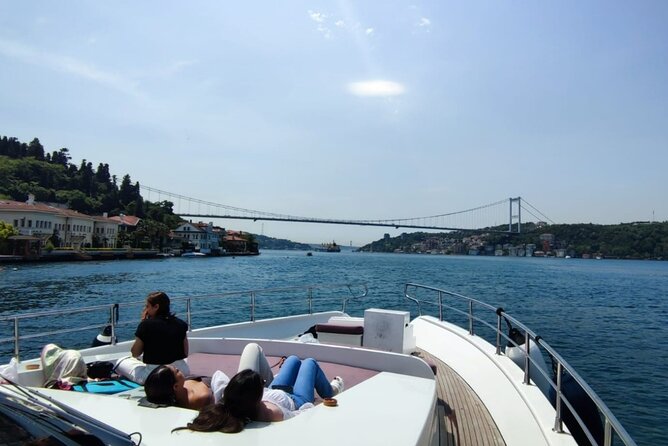 Half Day Bosphorus Cruise with Stopover on Asian Side - The island, celebrity district, and northern fortress