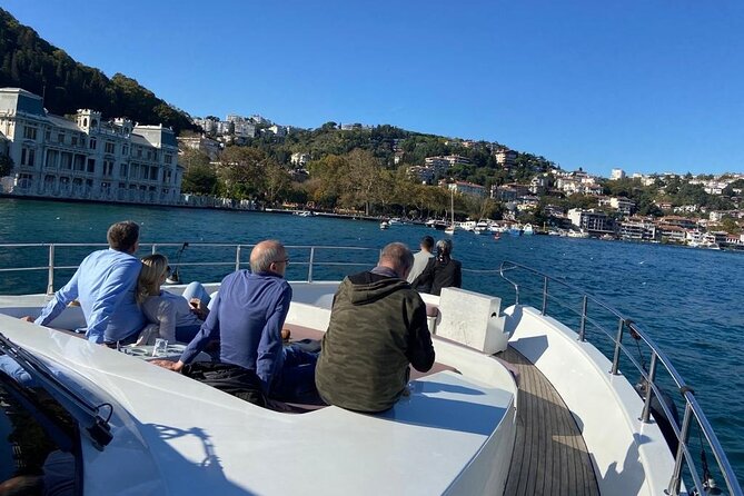 Half Day Bosphorus Cruise with Stopover on Asian Side - What is served on board