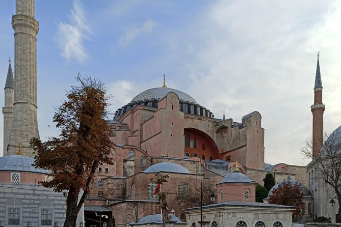 Highlights of İstanbul's Old Town with Private Guiding Service - The Blue Mosque and the story behind its tiles
