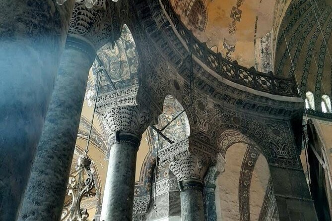 Highlights of İstanbul's Old Town with Private Guiding Service - Grand Bazaar: one hour among Istanbul’s long trading tradition