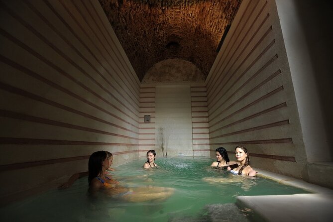 Historical Cemberlitas Hamam in Old City - Cooling down after the treatment