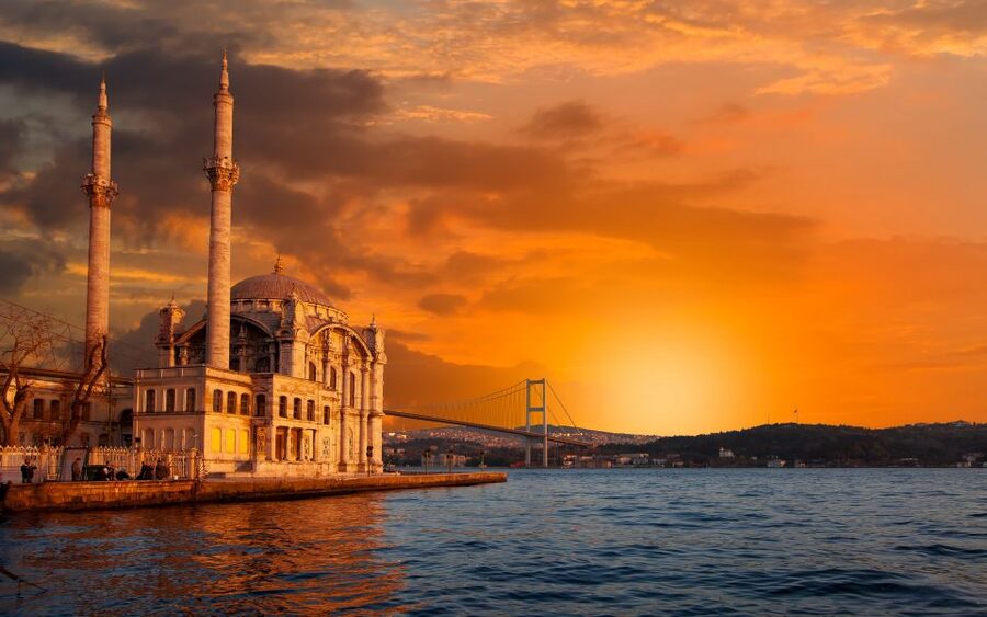 Istanbul: 1 or 2 -Day Private Guided City Tour - The two-day choice: Dolmabahçe and the Bosphorus