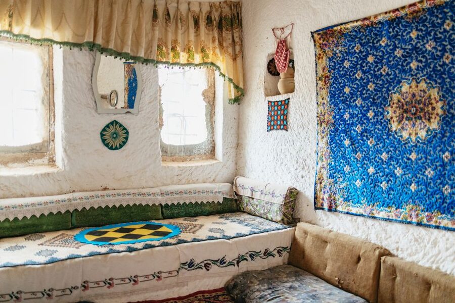Istanbul: 2-Day Cappadocia Trip with Flights and Cave Hotel - Avanos pottery and the long pause for shopping