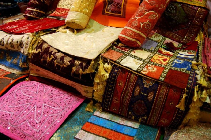 Istanbul: 4-Hour Turkish Shopping Experience - Who will get the most from four hours of shopping?