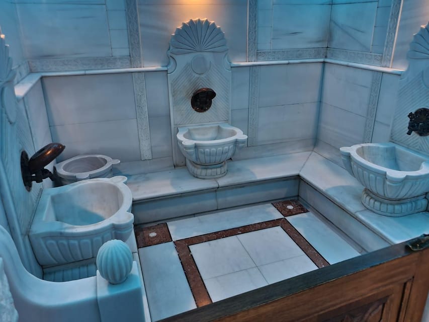 Istanbul: Acemoglu Historical Turkish Bath w/Private Options - What the atmosphere adds to the visit