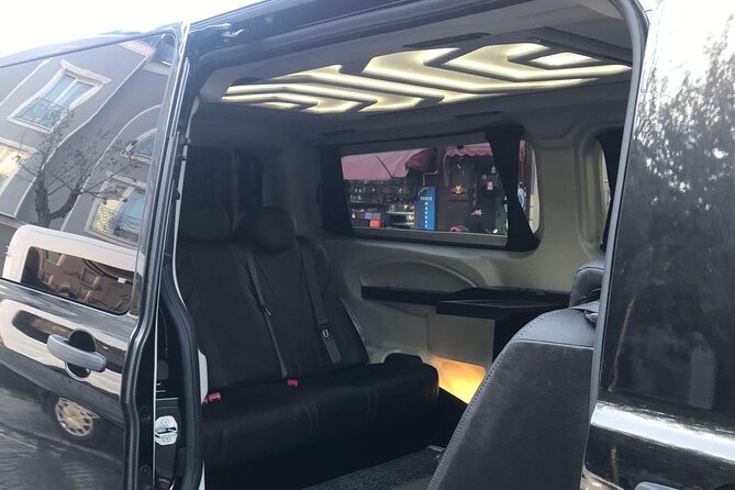 Istanbul Airport (IST) To Hotels Transfer - Vehicle comfort, luggage, and group size