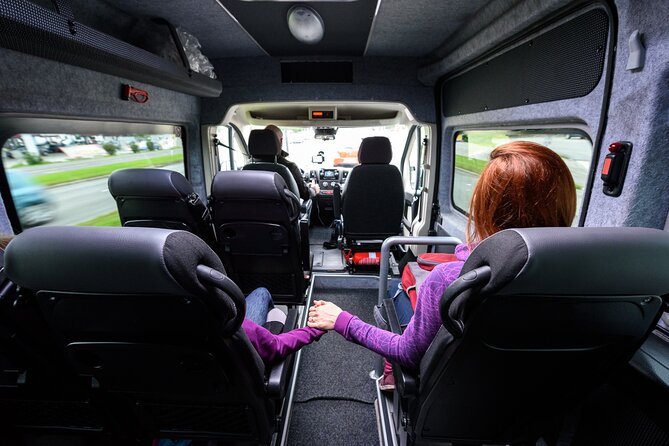 Istanbul Airport Private Transfer to/from Old City - Finding the driver at Gate 14