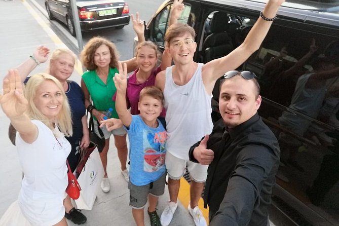 Istanbul Airport Transfer / Private Services - Airport pickup and the WhatsApp connection