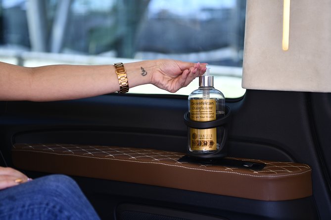 Istanbul airport transfers One-Way - One vehicle for families and small groups