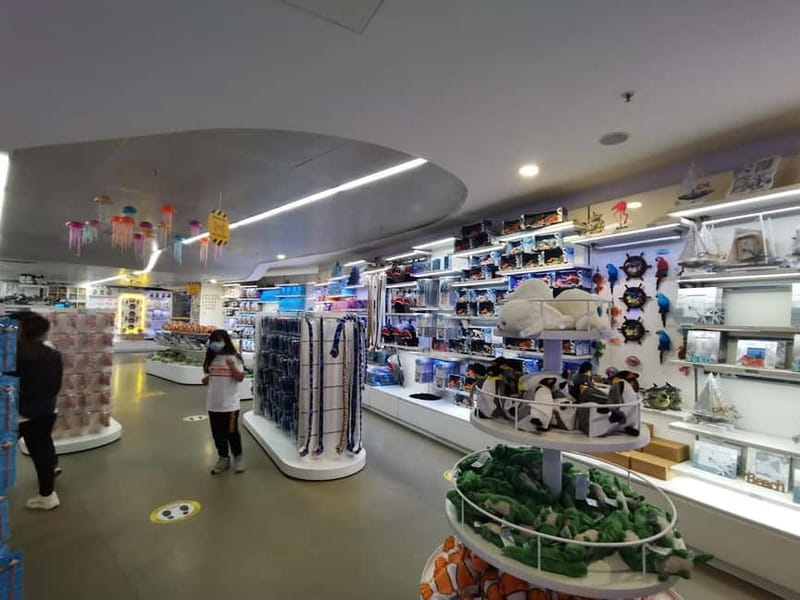 Istanbul: Aquarium Ticket and Round Trip Shuttle from Taksim - Booking details that affect your decision