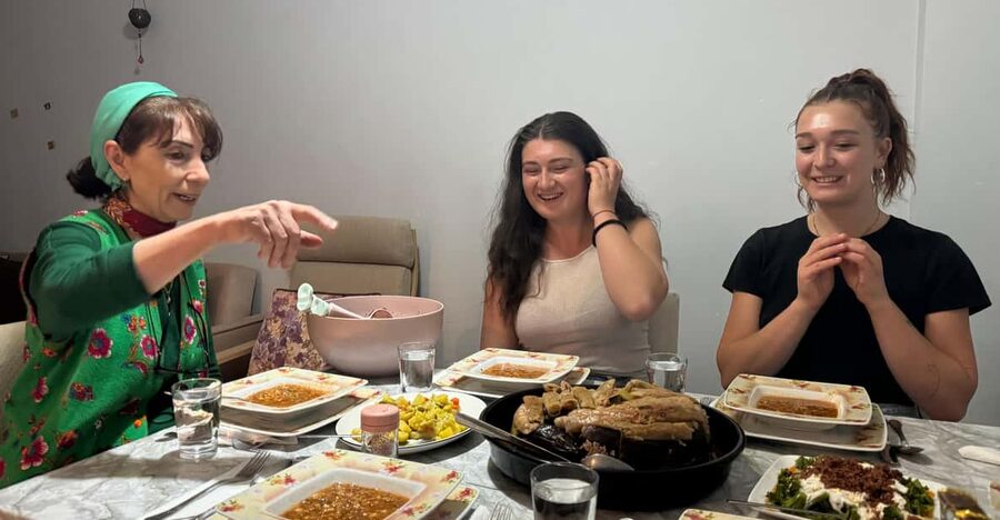 Istanbul Authentic Turkish Family Dinner with Eastern Family - Key points to know before booking
