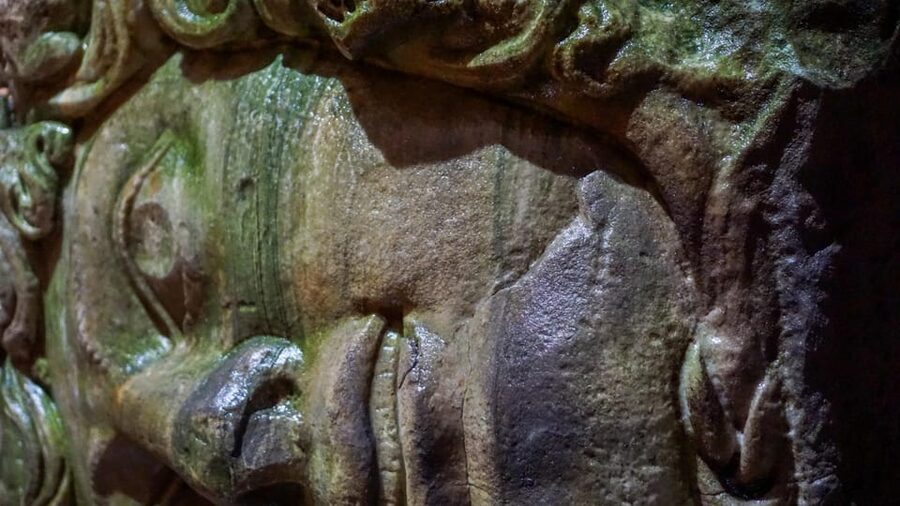 Istanbul: Basilica Cistern Guided Tour - Small groups, sound quality, and the group-size question
