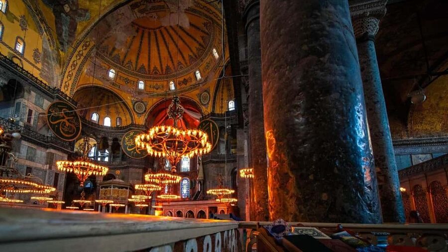 Istanbul: Basilica Cistern & Hagia Sophia Combo Ticket - Two Istanbul landmarks, one useful plan