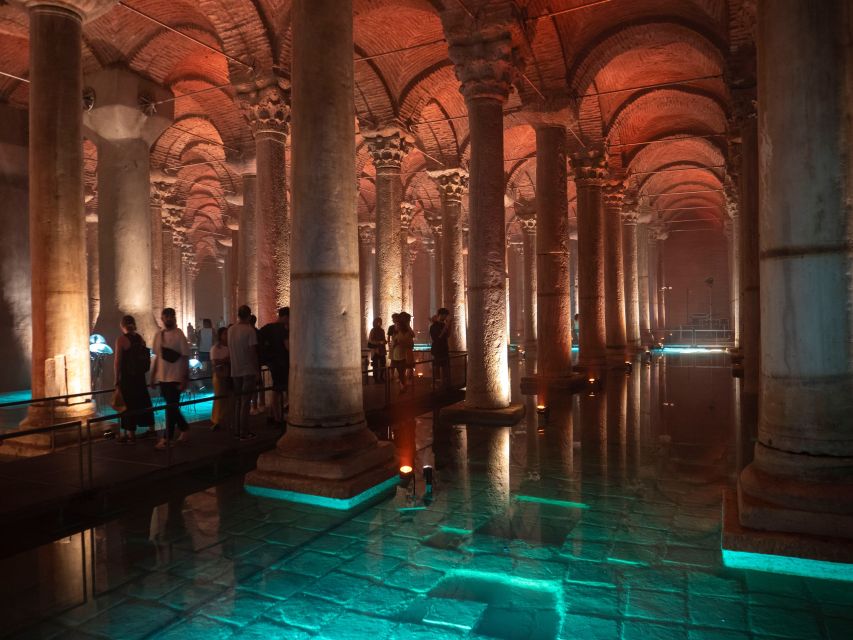 Istanbul: Basilica Cistern Walking Tour with Entry Ticket - Key points at a glance