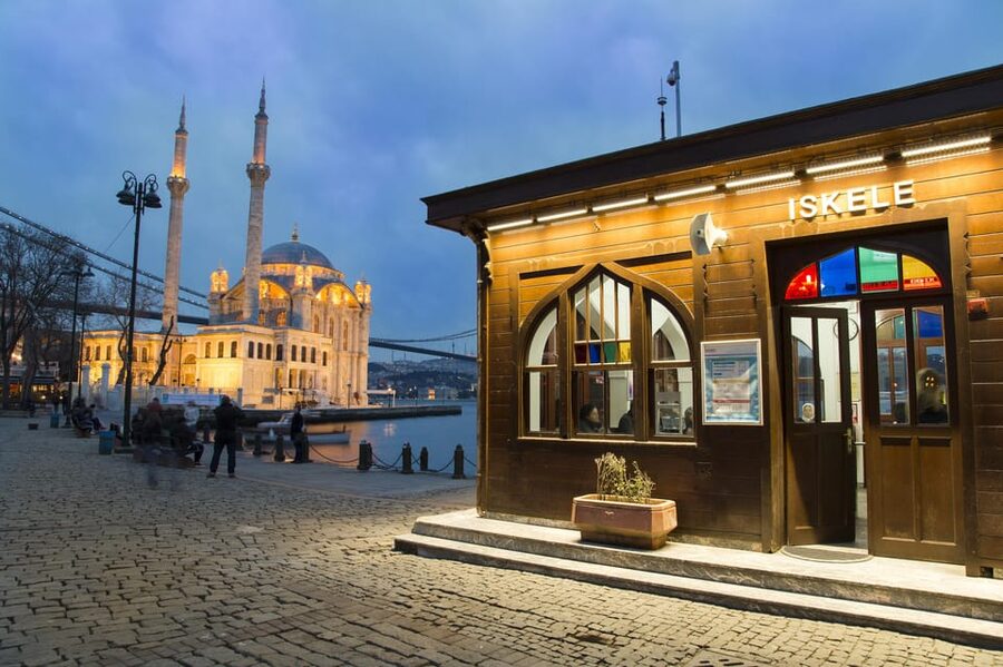 Istanbul: Bespoke Tour with Guide and Skip-the-Line Entries - The Harem adds a closer look at palace life