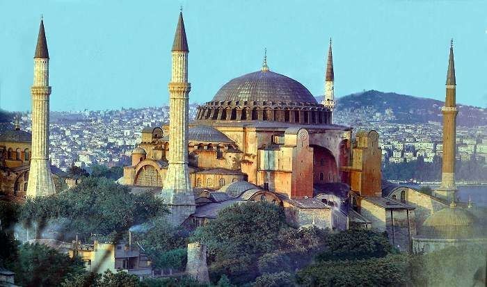 istanbul best off full day private tour - The Blue Mosque and its Iznik tiles