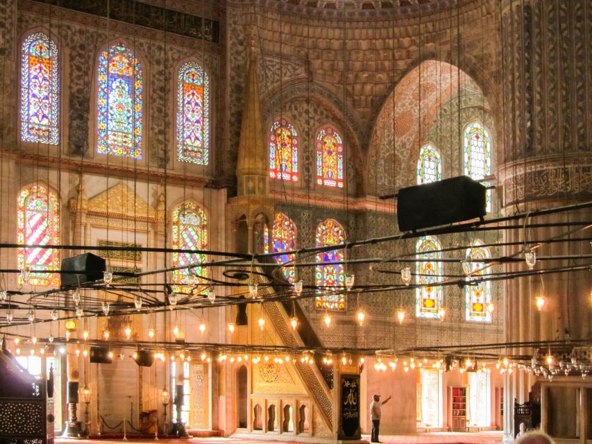 Istanbul: Blue Mosque & Hagia Sophia Guided Tour w/ Tickets - Entering Hagia Sophia with a reserved ticket