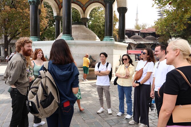 Istanbul: Blue Mosque, Hagia Sophia & Sultanahmet Tour - What the guides add to the visit