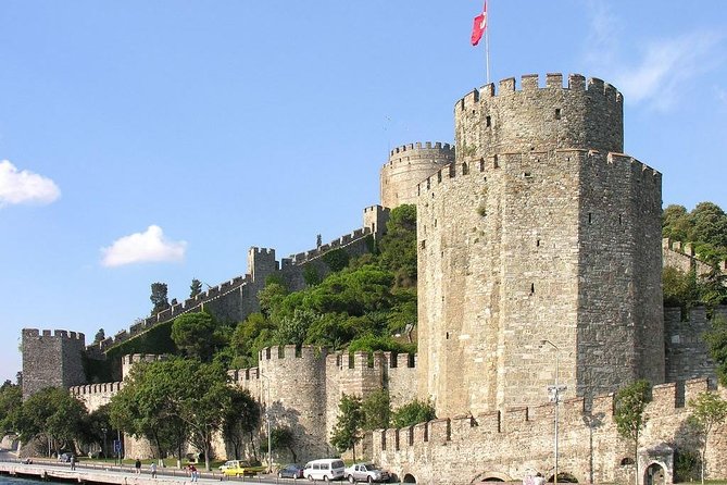 Istanbul Boat Cruise and Dolmabahce Palace & Two Continents - Guides, group size, and the pace of the day