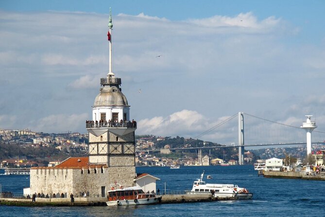Istanbul: Bosphorus Cruise, Bus Tour, Cable Car Ride with Live Guide & Ticket - The Turkish delight and apple tea stop