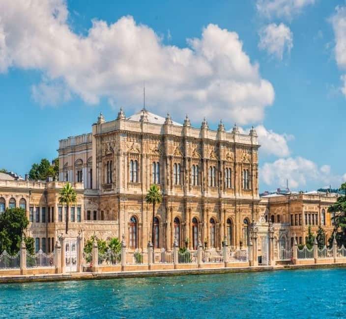 Istanbul: Bosphorus Cruise Morning or Sunset Boat Tour - What the $15 price really buys you