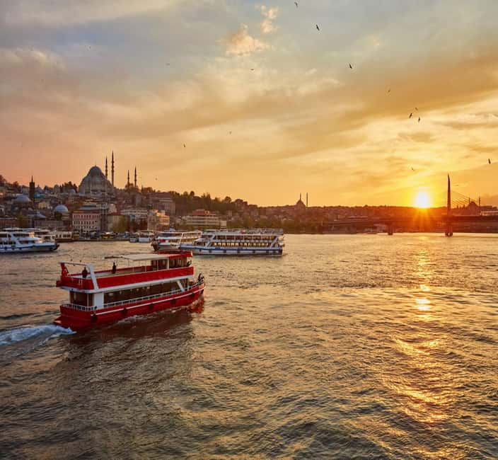 Istanbul: Bosphorus Cruise Morning or Sunset Boat Tour - Why Istanbul makes more sense from the Bosphorus