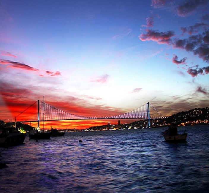 Istanbul: Bosphorus Cruise Morning or Sunset Boat Tour - Bridges, towers, and the city’s modern frame