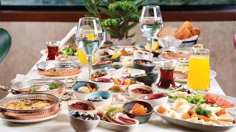 Istanbul: Bosphorus Morning Cruise with Breakfast - What the three-hour schedule really means
