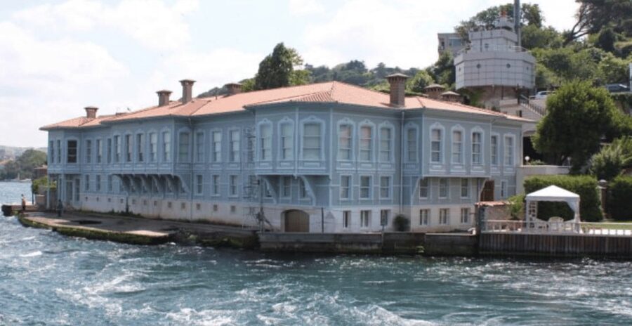 Istanbul: Bosphorus Morning Cruise with Breakfast - What the cruise feels like during the ride