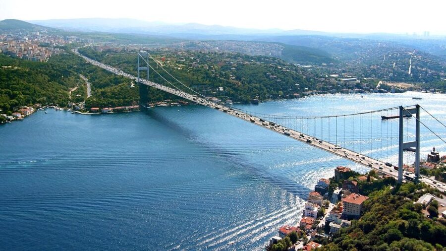 Istanbul: Bosphorus Sightseeing Boat Tour with Guide - Key points to know before booking