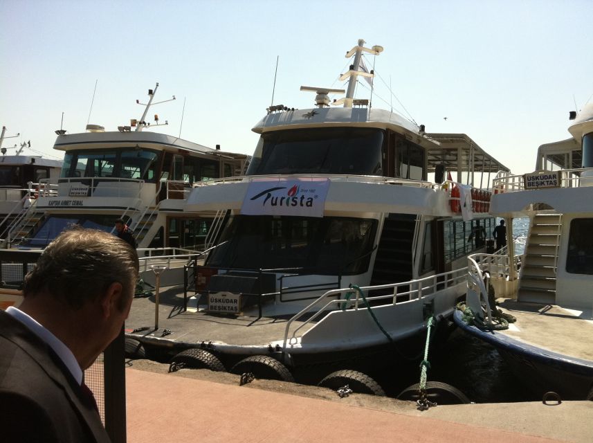 Istanbul: Bosphorus Sightseeing Boat Tour with Guide - Timing, comfort, and practical limits