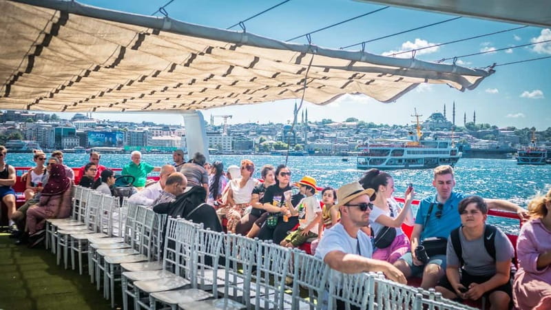 Istanbul: Bosphorus Sightseeing Cruise Tour with Audio Guide - Tea, seating, audio, and onboard comfort